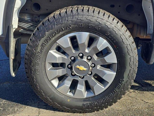 2025 Chevrolet Silverado 2500 HD Crew Cab Standard Box 4-Wheel Drive Custom