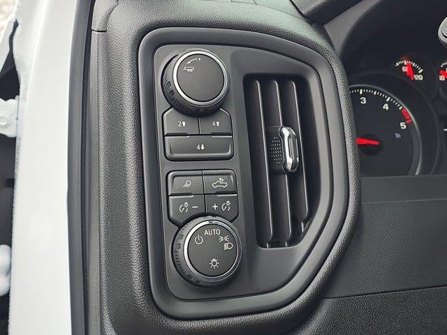 2026 Chevrolet Silverado 2500 HD Crew Cab Standard Box 4-Wheel Drive Custom