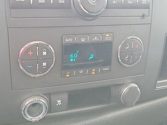 2009 Chevrolet Silverado 1500 Extended Cab Short Box 2-Wheel Drive LT