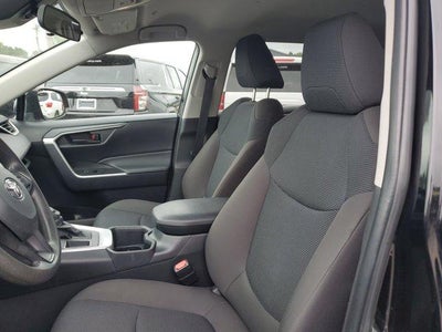 2025 Toyota RAV4 LE FWD (GS)
