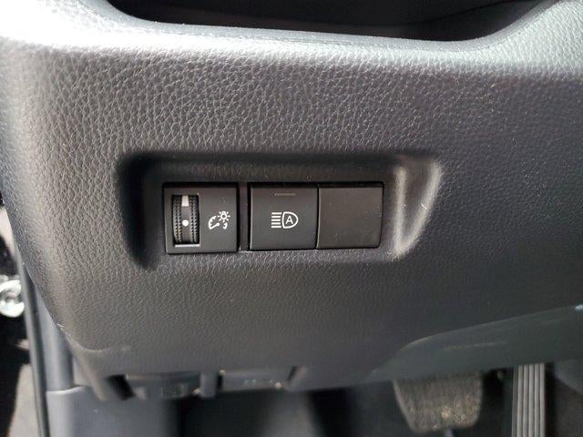 2025 Toyota RAV4 LE FWD (GS)