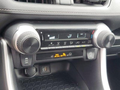 2025 Toyota RAV4 LE FWD (GS)