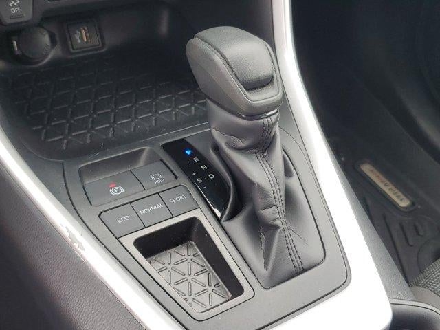 2025 Toyota RAV4 LE FWD (GS)