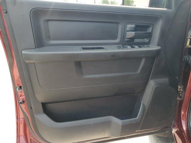 2018 RAM 1500 Express 4x4 Crew Cab 5'7" Box