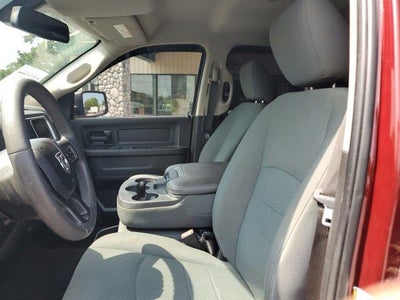 2018 RAM 1500 Express 4x4 Crew Cab 5'7" Box