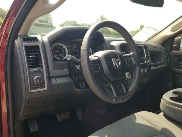 2018 RAM 1500 Express 4x4 Crew Cab 5'7" Box