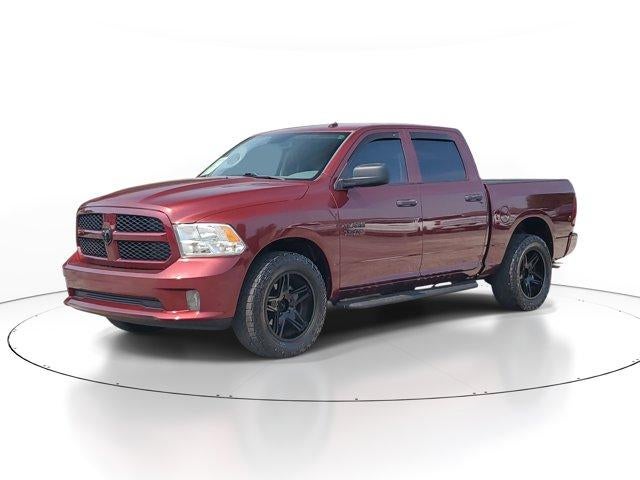2018 RAM 1500 Express 4x4 Crew Cab 5'7" Box