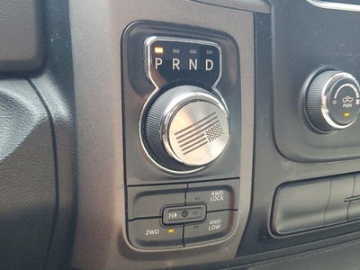 2018 RAM 1500 Express 4x4 Crew Cab 5'7" Box