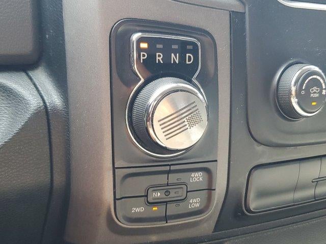 2018 RAM 1500 Express 4x4 Crew Cab 5'7" Box
