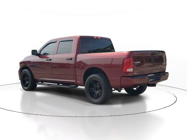 2018 RAM 1500 Express 4x4 Crew Cab 5'7" Box