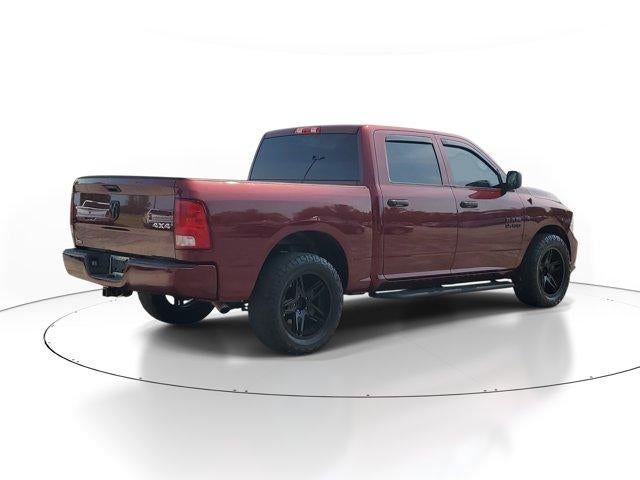 2018 RAM 1500 Express 4x4 Crew Cab 5'7" Box