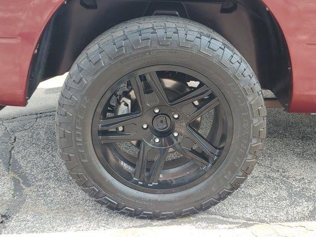 2018 RAM 1500 Express 4x4 Crew Cab 5'7" Box
