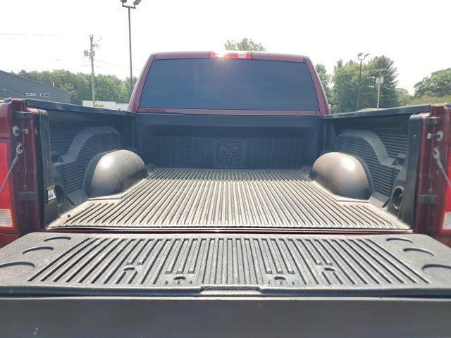 2018 RAM 1500 Express 4x4 Crew Cab 5'7" Box