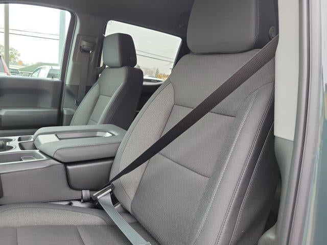 2026 Chevrolet Silverado 1500 Crew Cab Short Box 4-Wheel Drive Custom Trail Boss