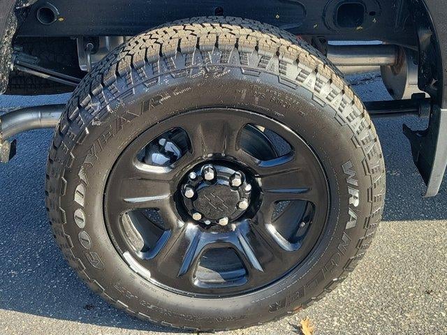 2025 Chevrolet Silverado 1500 Crew Cab Short Box 4-Wheel Drive WT