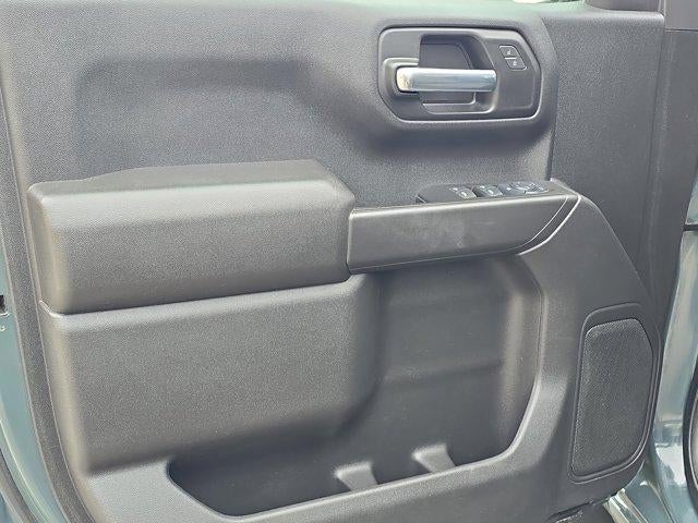 2025 Chevrolet Silverado 1500 Crew Cab Short Box 4-Wheel Drive Custom Trail Boss