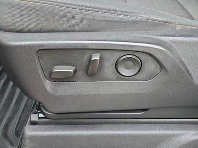 2025 Chevrolet Silverado 1500 Crew Cab Short Box 4-Wheel Drive Custom Trail Boss