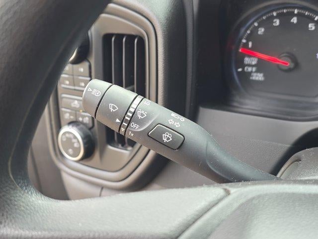 2025 Chevrolet Silverado 1500 Crew Cab Short Box 4-Wheel Drive Custom Trail Boss