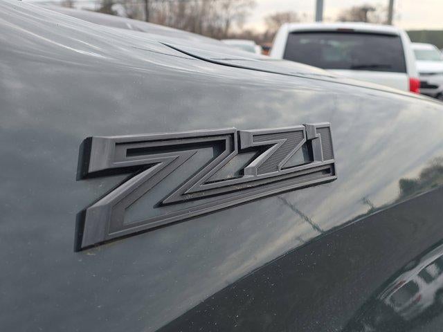 2025 Chevrolet Silverado 1500 Crew Cab Short Box 4-Wheel Drive Custom Trail Boss