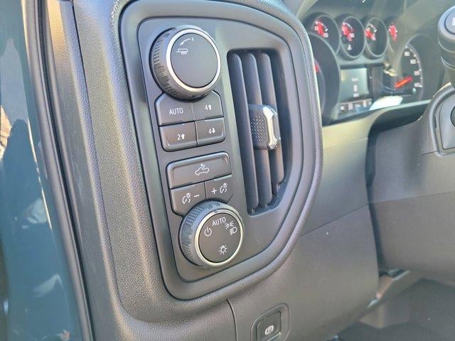 2026 Chevrolet Silverado 1500 Crew Cab Standard Box 4-Wheel Drive Custom Trail Boss