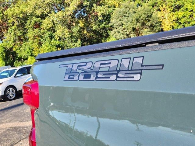 2026 Chevrolet Silverado 1500 Crew Cab Standard Box 4-Wheel Drive Custom Trail Boss