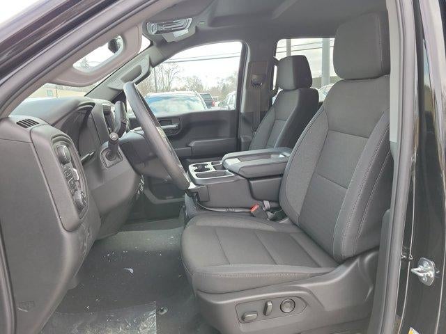 2026 Chevrolet Silverado 1500 Crew Cab Standard Box 4-Wheel Drive Custom Trail Boss