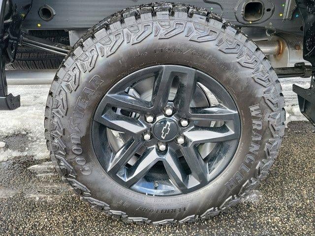 2026 Chevrolet Silverado 1500 Crew Cab Standard Box 4-Wheel Drive Custom Trail Boss