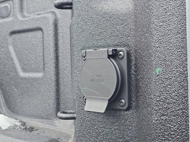 2025 GMC Sierra 1500 Crew Cab Short Box 4-Wheel Drive SLT