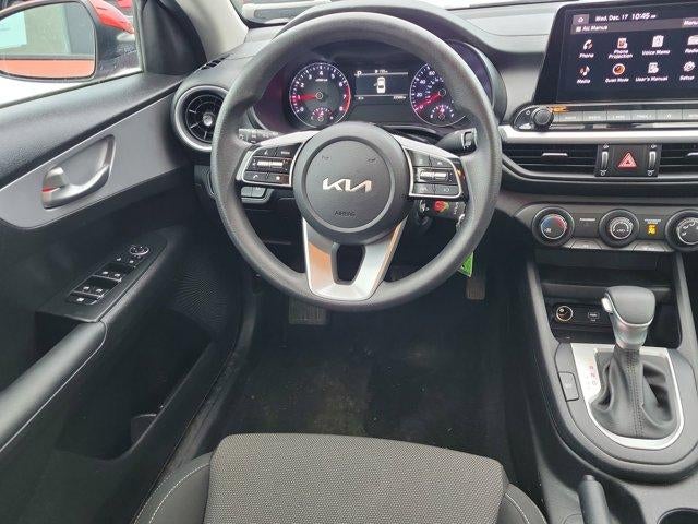 2024 Kia Forte LX IVT