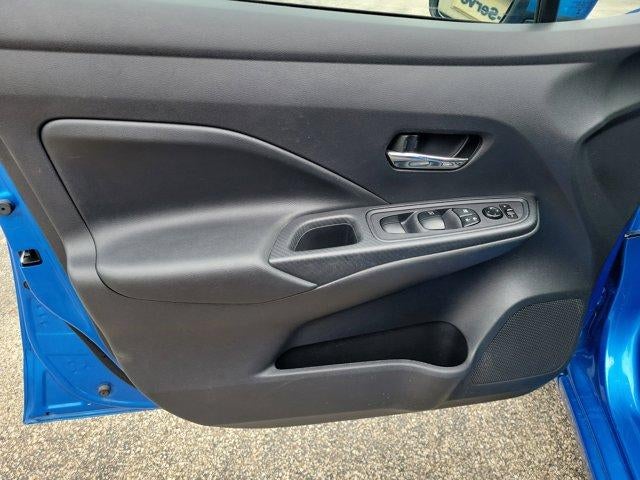 2023 Nissan Versa SV CVT