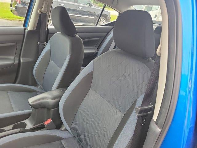 2023 Nissan Versa SV CVT