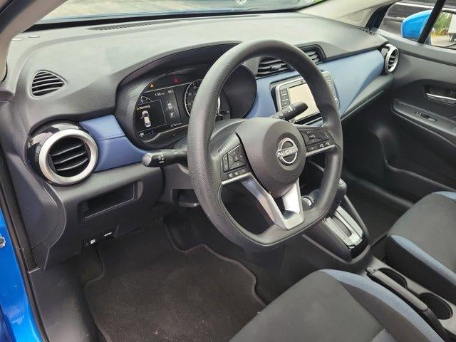 2023 Nissan Versa SV CVT