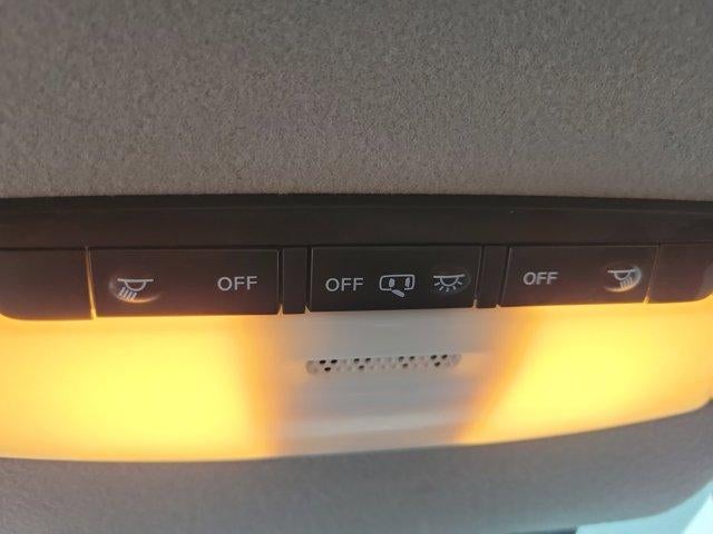 2023 Nissan Versa SV CVT