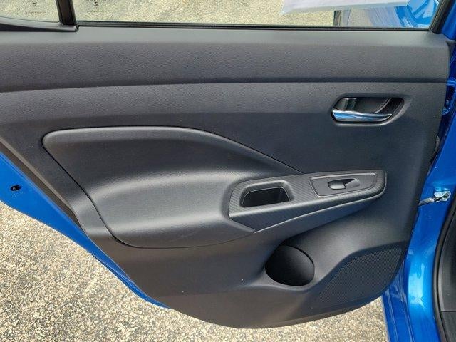 2023 Nissan Versa SV CVT