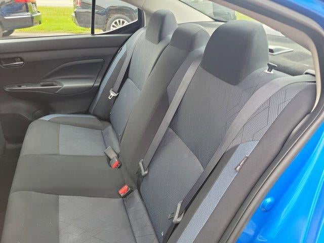 2023 Nissan Versa SV CVT