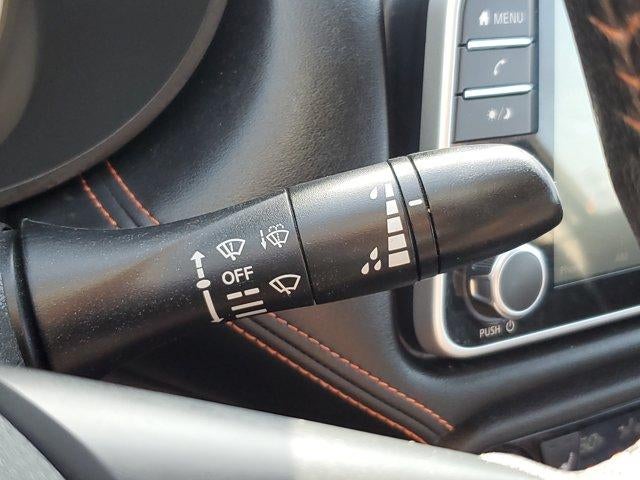 2020 Nissan Versa SR CVT
