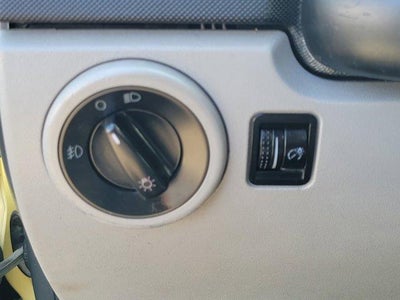 2004 Volkswagen New Beetle Convertible GLS