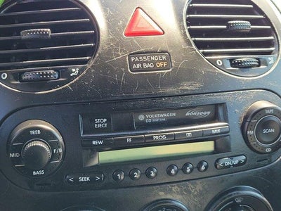 2004 Volkswagen New Beetle Convertible GLS