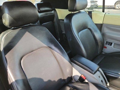 2004 Volkswagen New Beetle Convertible GLS