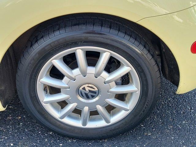 2004 Volkswagen New Beetle Convertible GLS