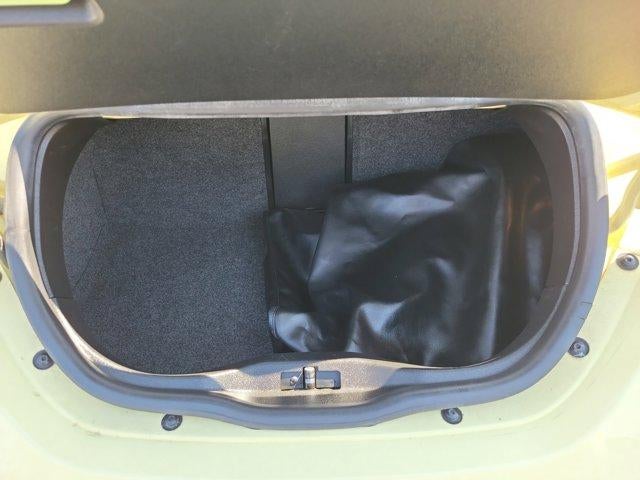 2004 Volkswagen New Beetle Convertible GLS