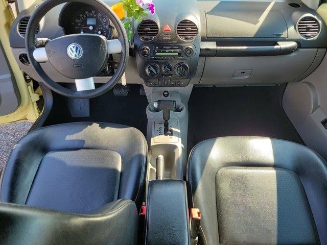 2004 Volkswagen New Beetle Convertible GLS