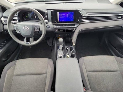 2025 Toyota Camry LE (SE)