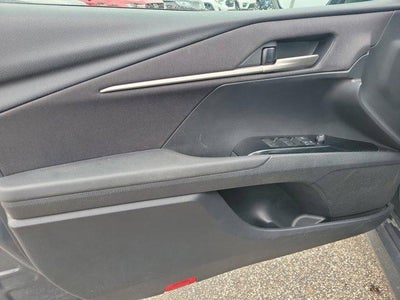 2025 Toyota Camry LE (SE)