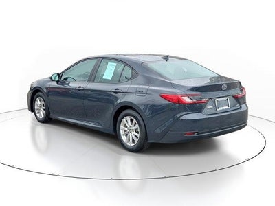 2025 Toyota Camry LE (SE)