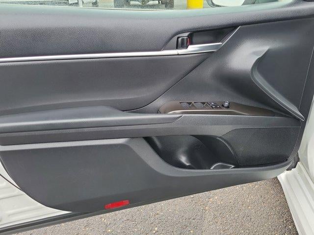 2024 Toyota Camry SE Auto (SE)