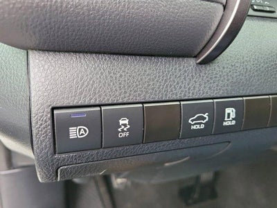 2024 Toyota Camry SE Auto (SE)