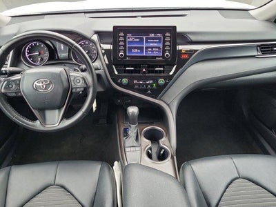 2024 Toyota Camry SE Auto (SE)