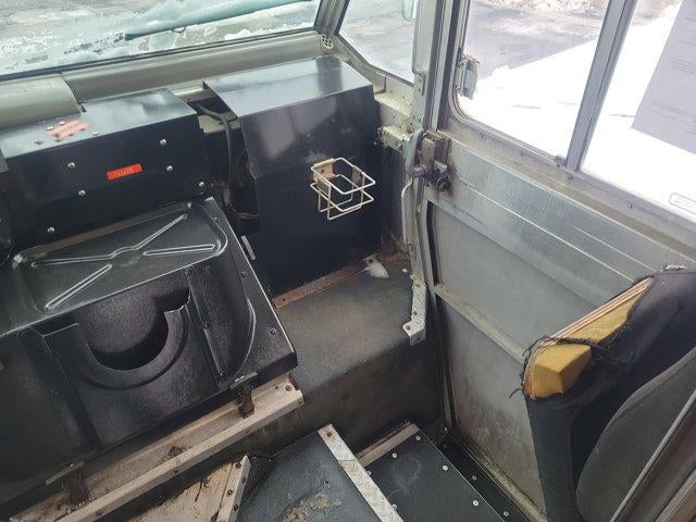 2004 Freightliner THOMAS UNKNOWN