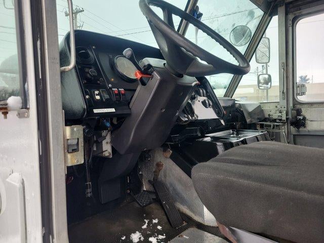 2004 Freightliner THOMAS UNKNOWN